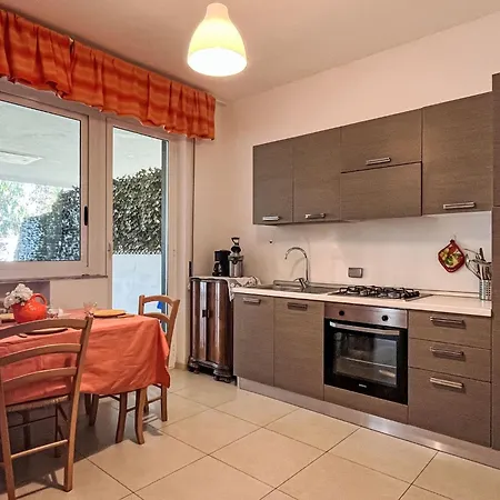 Jose - Pgi212 By Interhome